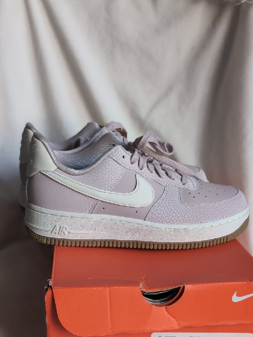 Nike Air Force 1 Sneakers Shoes Platinum Violet Light Bone Size 7.5